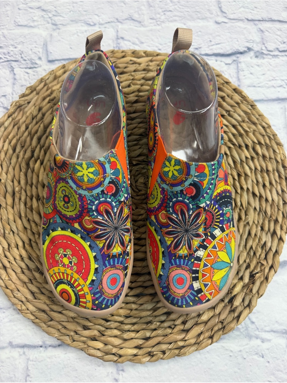 UIN Multicolor Floral Geometric Slip-On Sneakers. Size 9. Artsy.